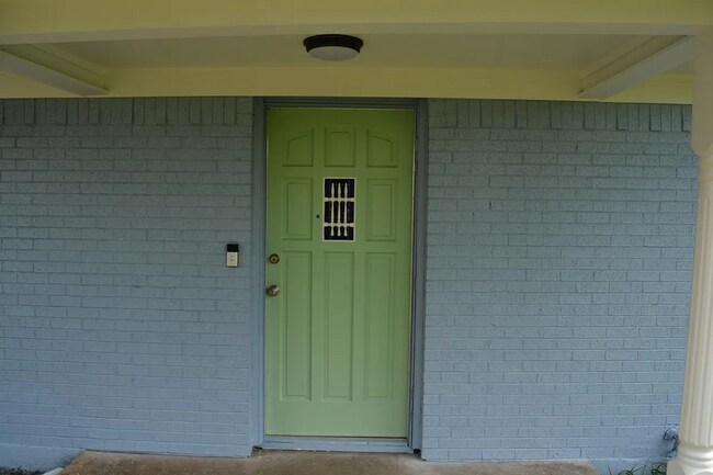 Foto del edificio - 306 E Cook St