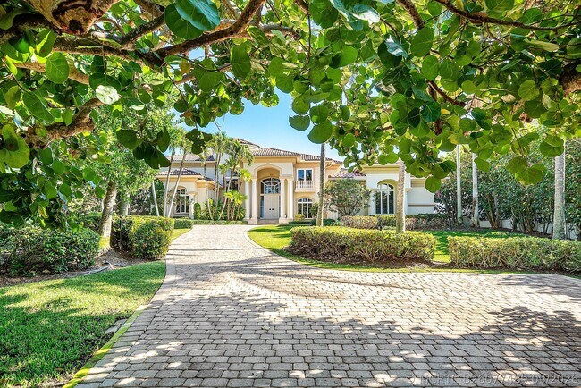 Foto del edificio - 6373 N Ocean Blvd