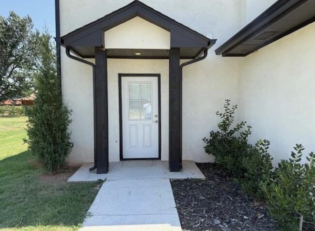 Photo - 604 Abadan Dr House