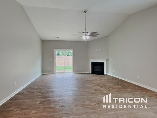 Foto del edificio - 1250 Aurora Glen Dr
