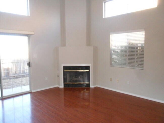 Foto del edificio - 6605 St Josephs Ave NW