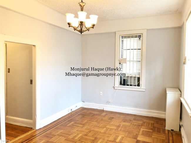 Building Photo - 1 br, 1 bath  - 7002 Ridge Blvd First floor