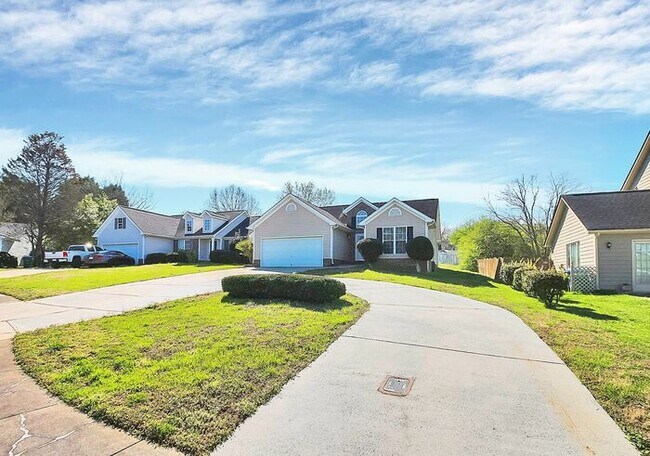 Foto del edificio - Spacious 3BD/2BA Ranch Home in the Habersh...