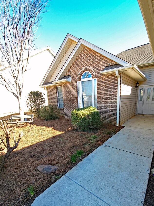 303 Ravens View Dr, Seneca, SC 29678 House Rental in Seneca, SC