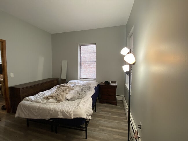 Building Photo - 1880 Commonwealth Ave