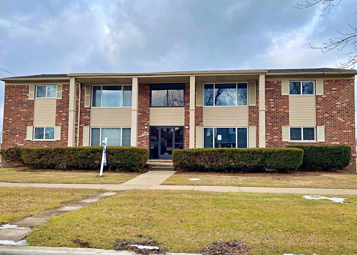360 Walnut St Unit 206, Wyandotte, MI 48192 Apartments 360 Walnut St