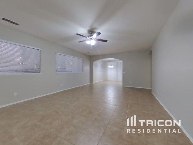 Foto del edificio - 17003 W Northampton Rd