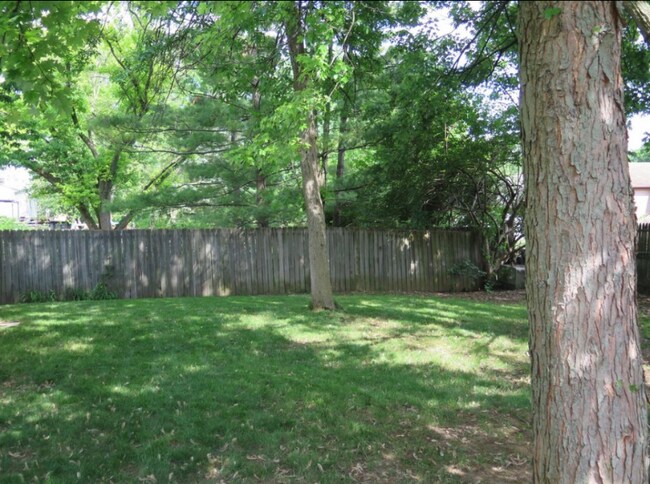 Foto del edificio - 2957 Charmwood Ct