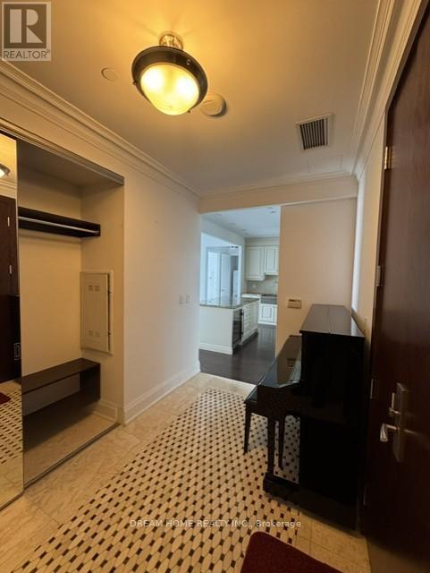 Photo du bâtiment - 388-PH7388 Yonge St