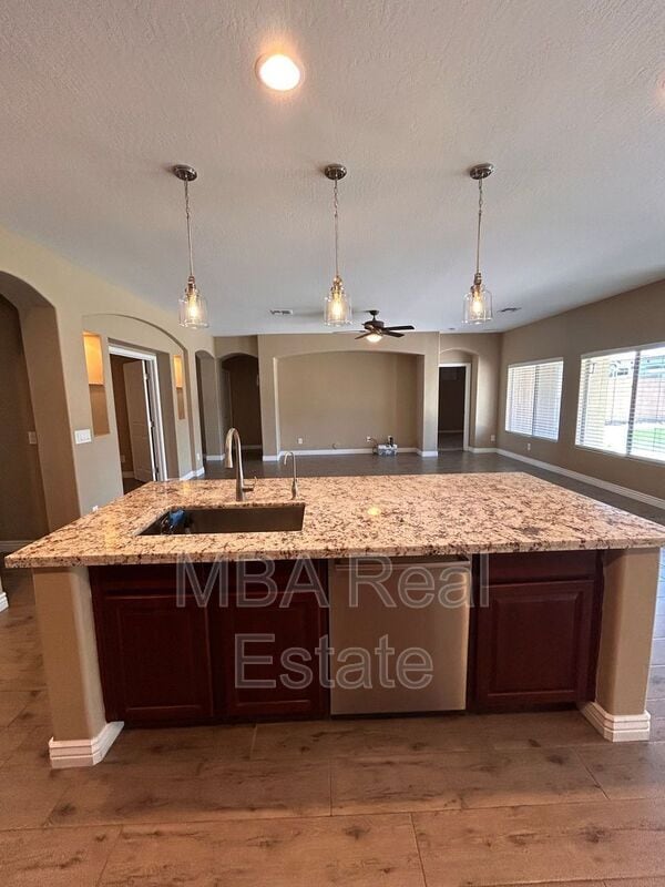 Building Photo - 1407 E Gary Way