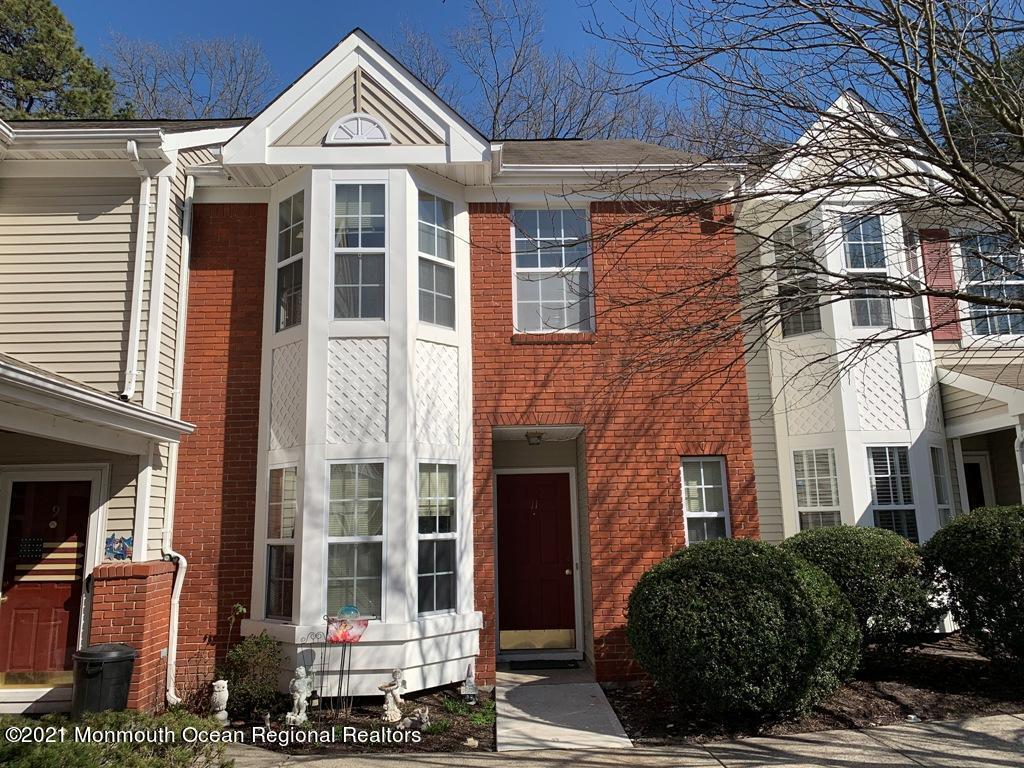 11 Lexington Ct, Holmdel, NJ 07733 Condo for Rent in Holmdel, NJ