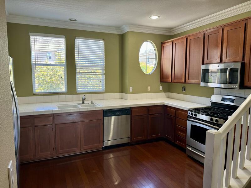 Building Photo - 1190 Elfin Forest Rd W