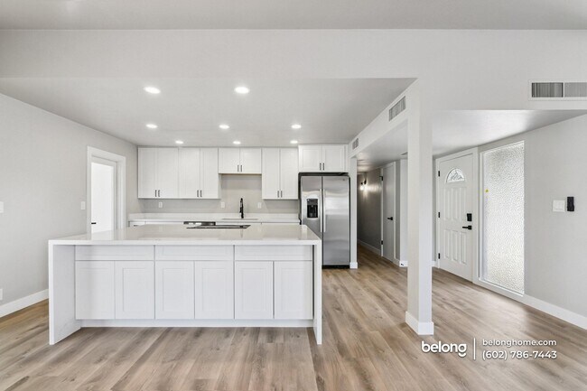 Foto del edificio - 5420 N Granite Reef Rd