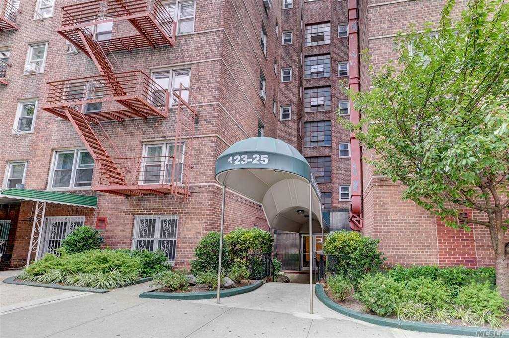 Foto principal - 123-25 82nd Ave