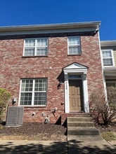 Building Photo - 3138 Fyffe Ln