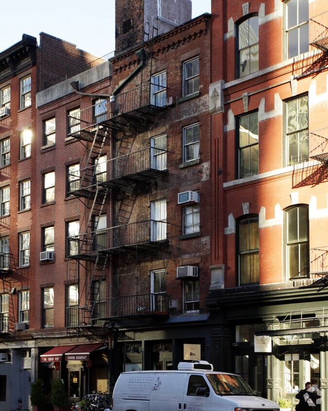 Primary Photo - Elavator Apartment
