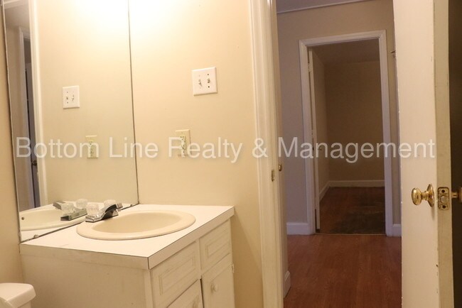 Foto del edificio - 6618 Woodstream Dr