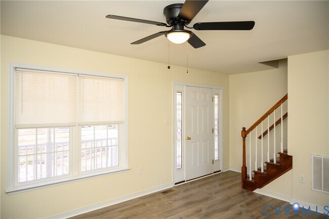 Foto del edificio - 2143 Mountain View Rd