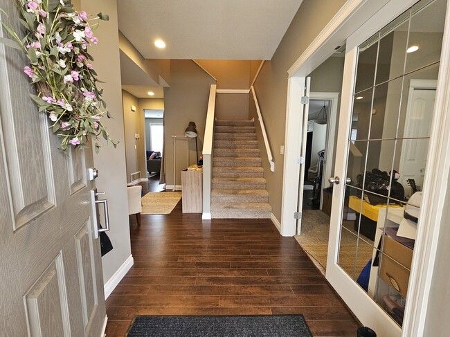 Photo du bâtiment - 47393 MacSwan Dr