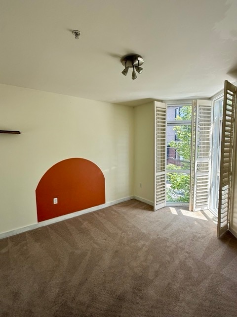 Building Photo - 103 Bellevue Ave E