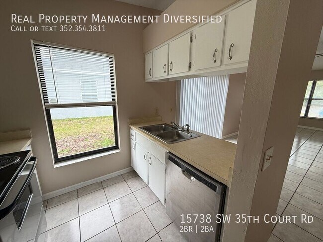 Foto del edificio - 15738 SW 35th Court Rd