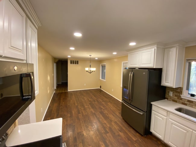 Foto del edificio - 12912 Sturbridge Rd