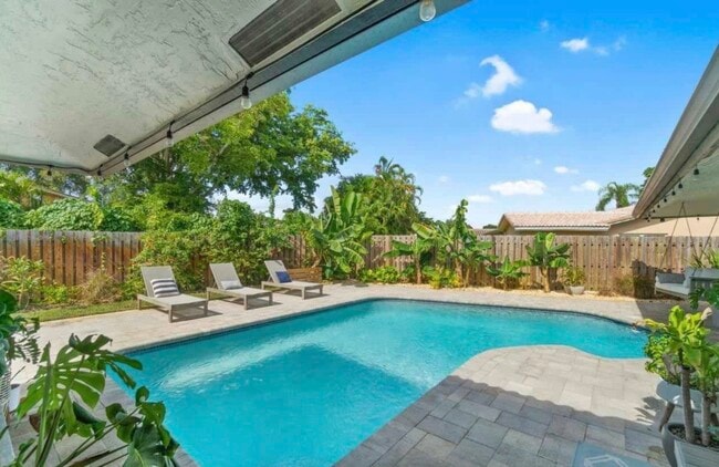 Foto del edificio - 12077 NW 27th Dr