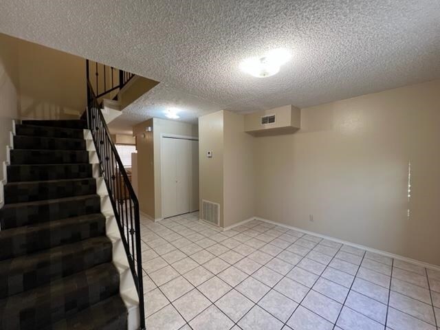 Building Photo - 1502 E San Pedro St