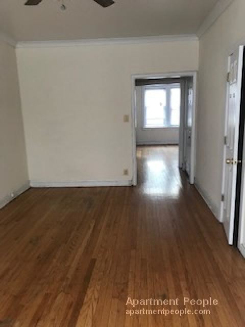 Foto del edificio - 2471 W Gunnison St