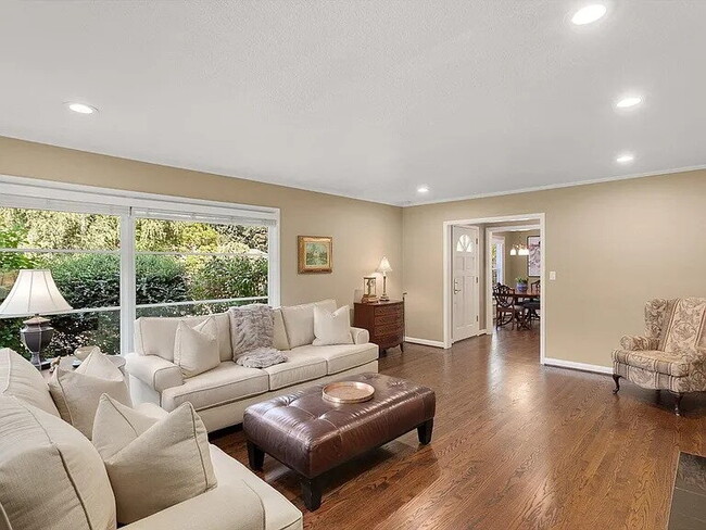 Foto del edificio - This stunning ranch is sure to please & the gorgeous