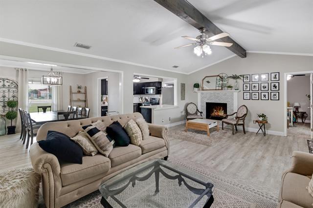 Foto del edificio - 8510 Liberty Grove Rd
