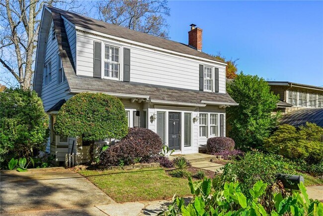 Building Photo - 1072 High Point Dr NE
