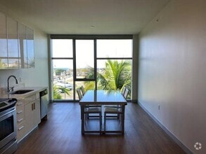 Building Photo - 610 Ala Moana Blvd