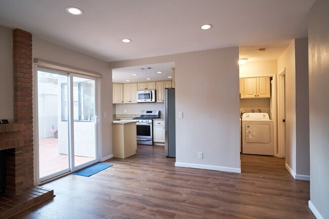 Building Photo - 1217 Cobllestone Ln., Santa Maria