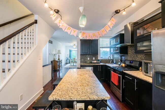 Foto del edificio - 1907 Latona St