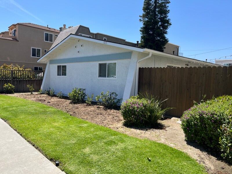 Foto principal - 1213 Delaware St