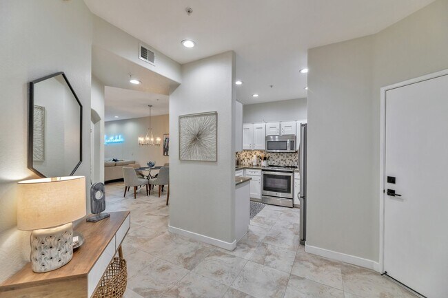 Foto del edificio - Rates Vary: $3,995 - $6,495