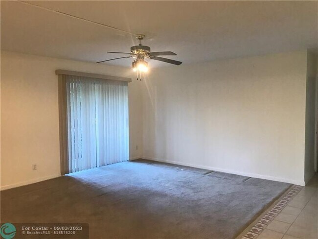 Foto del edificio - 22765 SW 66th Ave