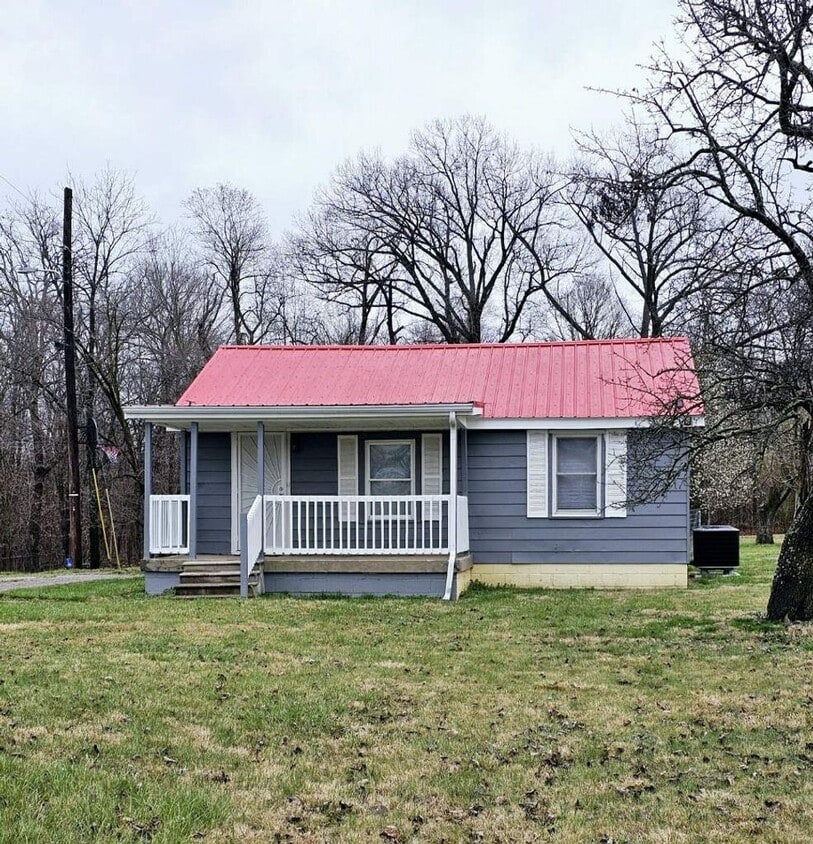 1972 S Dixie Blvd, Radcliff, KY 40160 House Rental in Radcliff, KY