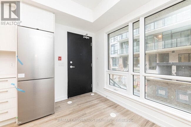 Photo du bâtiment - 851-T851 Sheppard Ave W