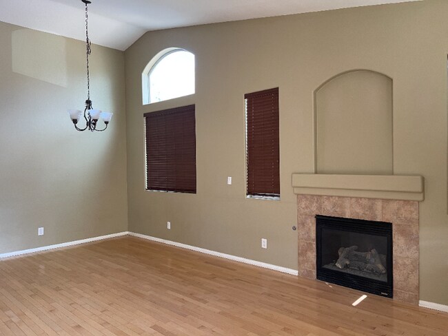 Building Photo - 11493 Roncat Ct