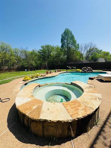 Foto del edificio - 1114 Wildflower Ln