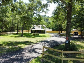 Building Photo - 17122 Springfield Dr