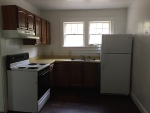 Building Photo - 12 Wall St