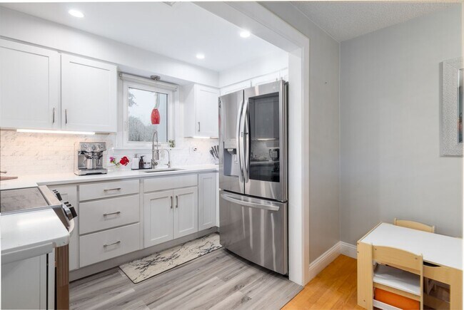 Foto del edificio - 410 Farmington Ave