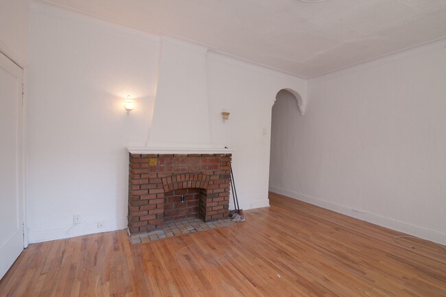 Building Photo - 4890 Queen Mary Road