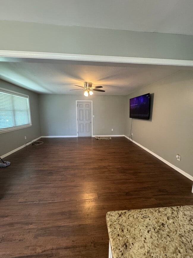 Building Photo - 97300 Laffites Way