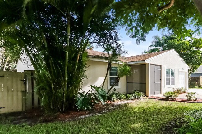 Foto del edificio - 10683 Aquarius Ln