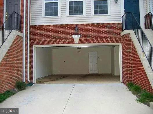 Building Photo - 8557 Wyngate Manor Ct