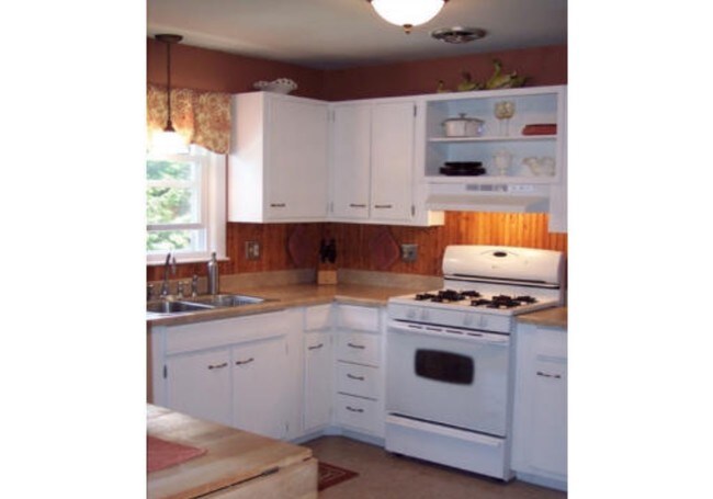 Building Photo - 15 Armstrong Dr